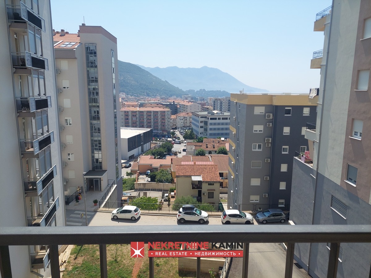 One-Bedroom Apartment with Terrace and Partial Sea View, Dubovica, Budva